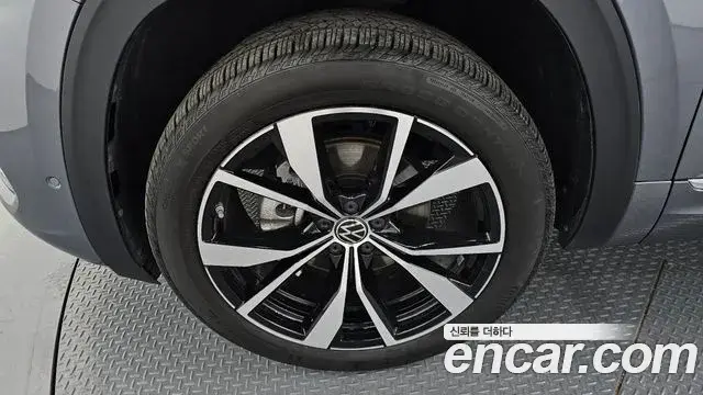Volkswagen Atlas 2025 — Photo 9/33