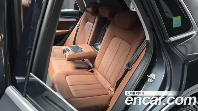 Audi Q5 2022 — Фото 11/20