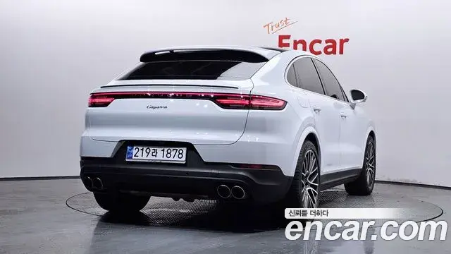 Porsche Cayenne 2022 — Şəkil 10/38