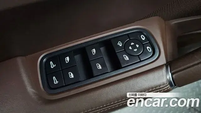 Porsche Cayenne 2022 — Şəkil 19/38