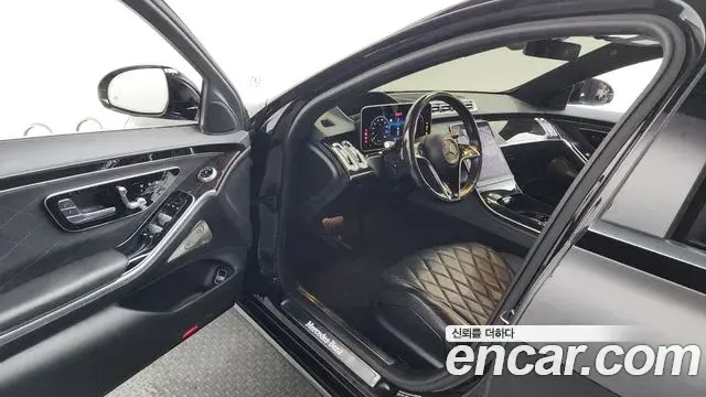 Mercedes-Benz S-Class 2021 — Фото 10/20