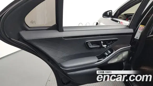 Mercedes-Benz S-Class 2021 — Photo 36/36