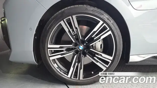 BMW 7 Series 2023 — Şəkil 12/20