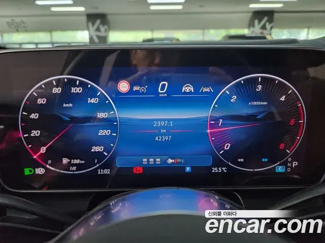 Mercedes-Benz GLC-Class 2025 — Фото 2/20