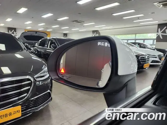 Mercedes-Benz GLC-Class 2025 — Фото 10/20