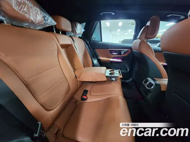 Mercedes-Benz GLC-Class 2025 — Фото 13/20