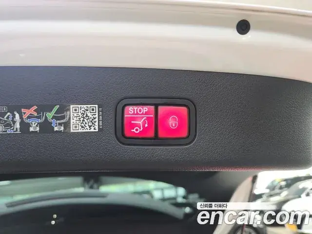Mercedes-Benz GLC-Class 2025 — Фото 18/20