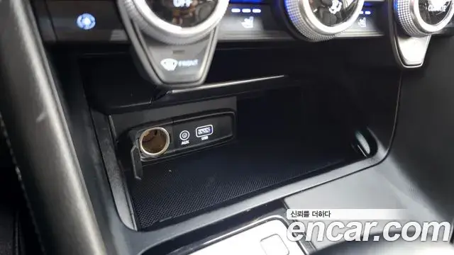 Genesis G70 2019 — ფოტო 12/20