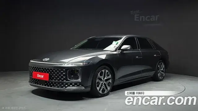 Hyundai Grandeur 2023 — Фото 1/20