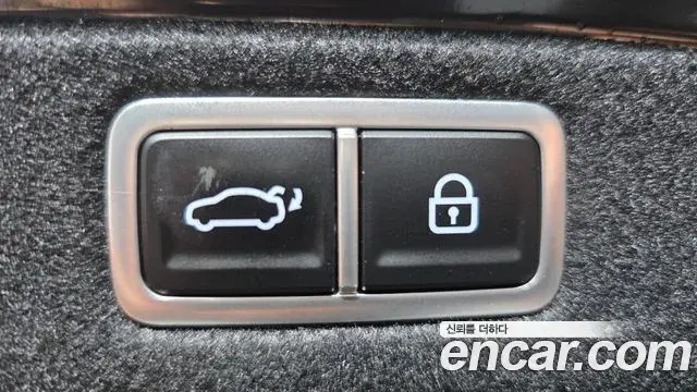 Hyundai Grandeur 2023 — Фото 20/20