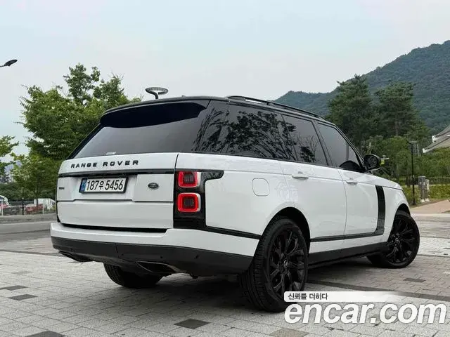 Land Rover Range Rover 2018 — ფოტო 11/20