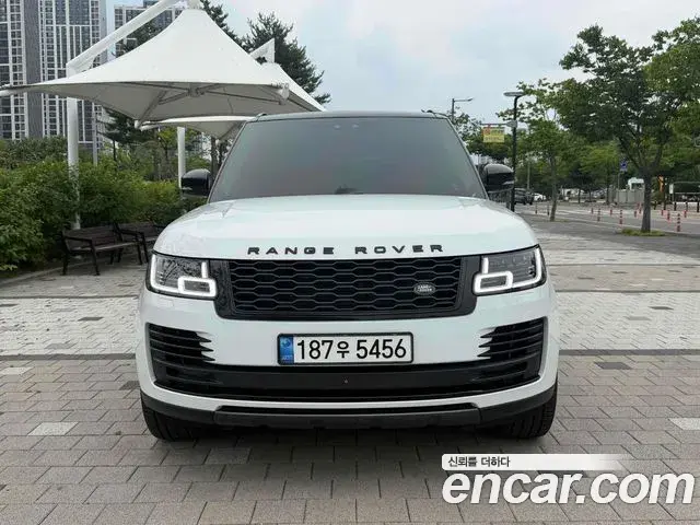 Land Rover Range Rover 2018 — ფოტო 12/20