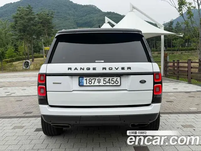 Land Rover Range Rover 2018 — ფოტო 20/20