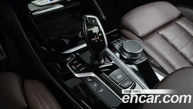BMW X3 2021 — Photo 24/31