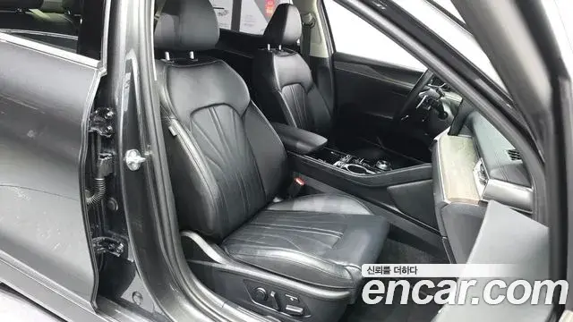 Kia K5 2023 — Şəkil 5/31