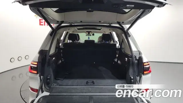 BMW X7 2021 — Photo 19/20