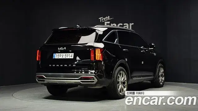 Kia Sorento 2022 — Photo 2/20