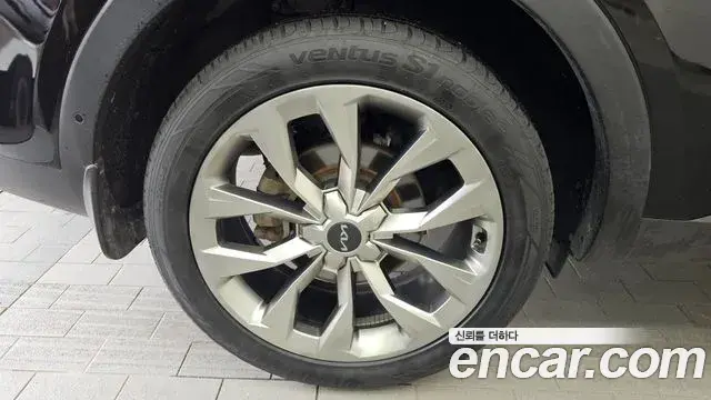 Kia Sorento 2022 — Photo 5/20