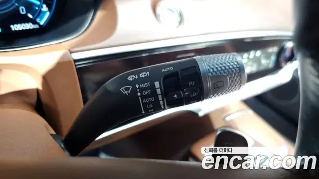 Genesis GV70 2021 — Photo 19/20