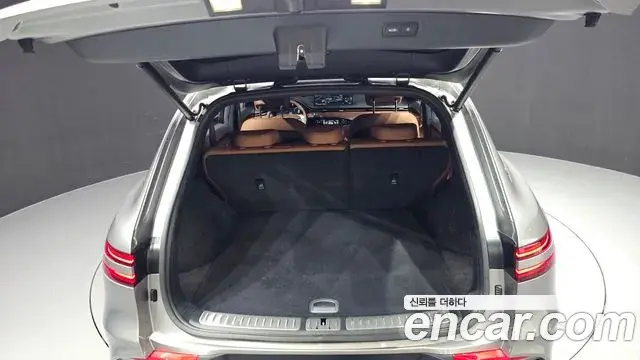 Genesis GV70 2021 — Photo 20/20
