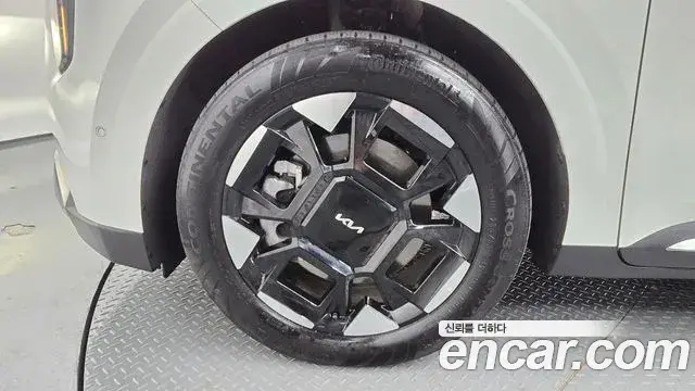 Kia Carnival 2023 — Şəkil 3/31