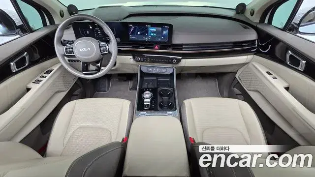 Kia Carnival 2023 — Şəkil 4/31