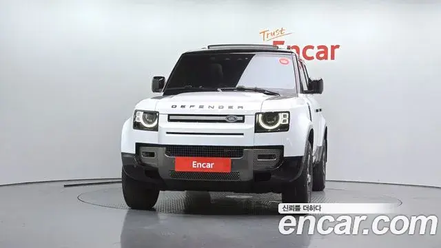 Land Rover Defender 2022 — Şəkil 23/31