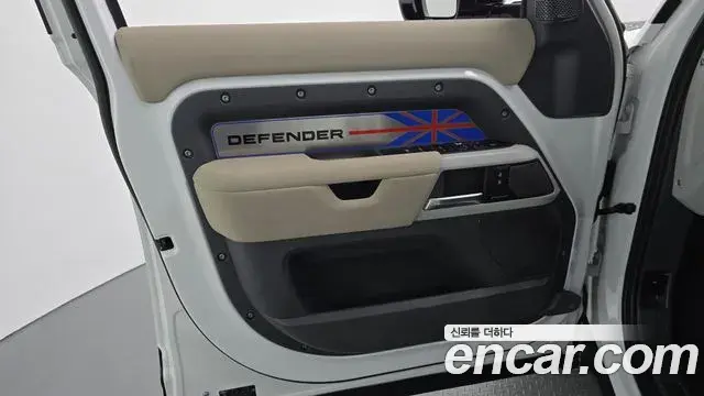 Land Rover Defender 2022 — Şəkil 3/31