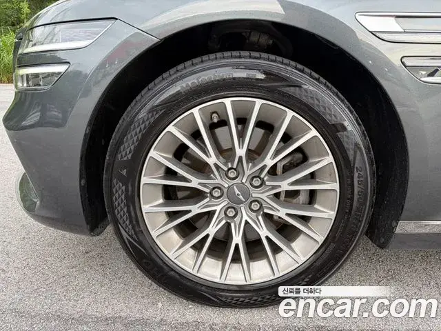 Genesis G80 2021 — ფოტო 17/19