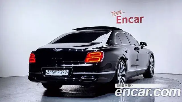 Bentley Flying Spur 2020 — Photo 10/20