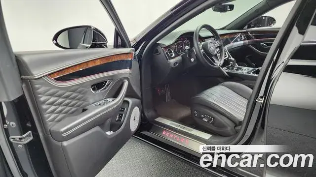 Bentley Flying Spur 2020 — Photo 11/20