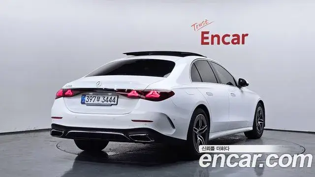 Mercedes-Benz E-Class 2026 — Фото 2/20