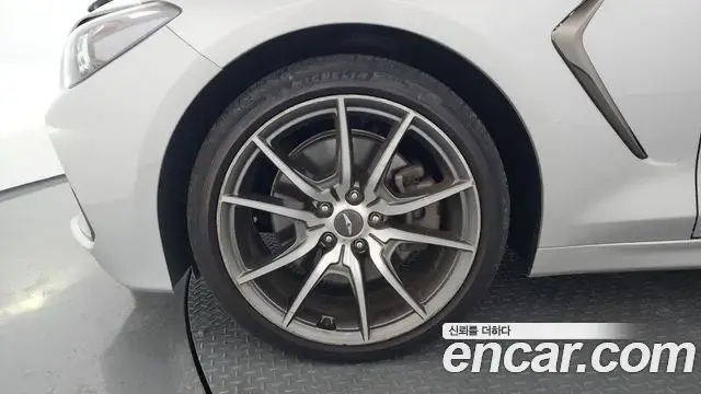 Genesis G70 2018 — ფოტო 1/20