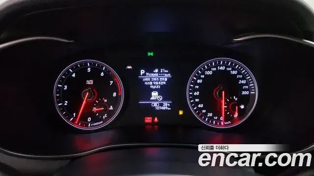 Genesis G70 2018 — ფოტო 16/20