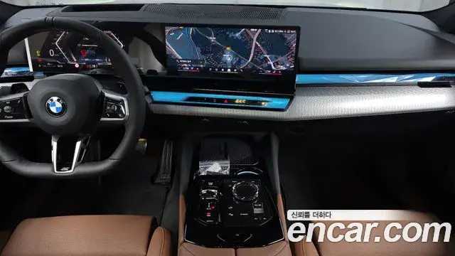 BMW 5 Series 2025 — Фото 14/20