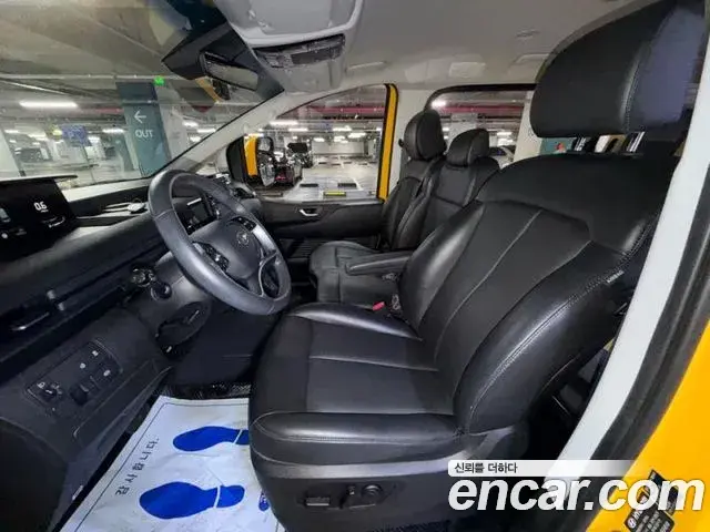 Hyundai Staria 2022 — Şəkil 17/19