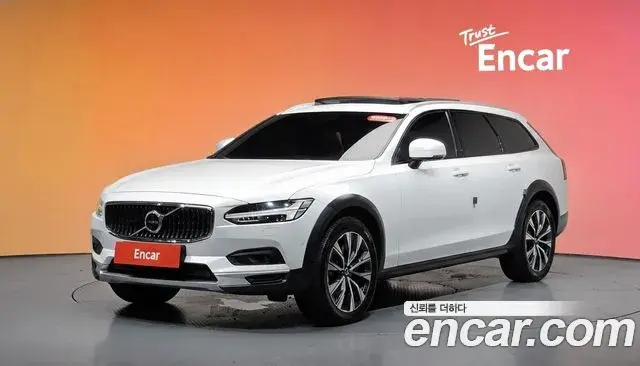 Volvo V90 Cross Country 2021 — ფოტო 22/38