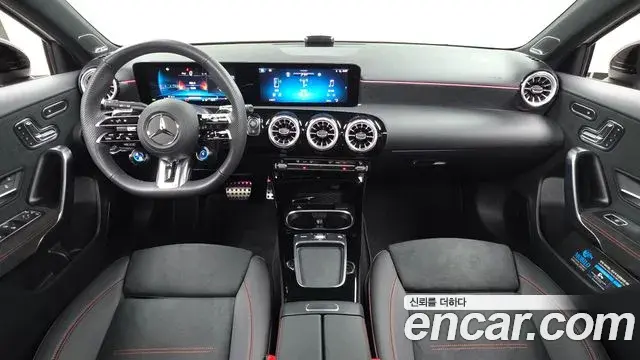 Mercedes-Benz A-Class 2025 — Photo 32/32