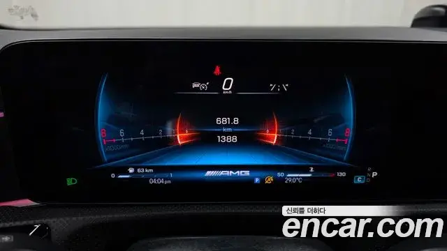 Mercedes-Benz A-Class 2025 — Photo 28/32