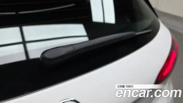Mercedes-Benz A-Class 2025 — Photo 21/32
