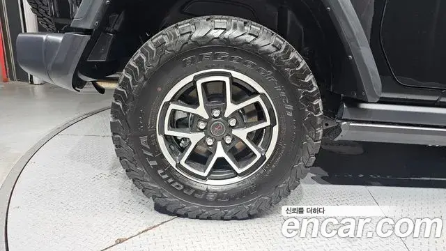 Jeep Wrangler 2025 — Photo 4/30