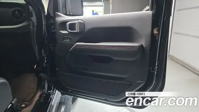 Jeep Wrangler 2025 — Photo 6/30