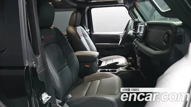 Jeep Wrangler 2025 — Photo 19/30