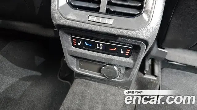 Volkswagen Tiguan 2022 — ფოტო 3/32