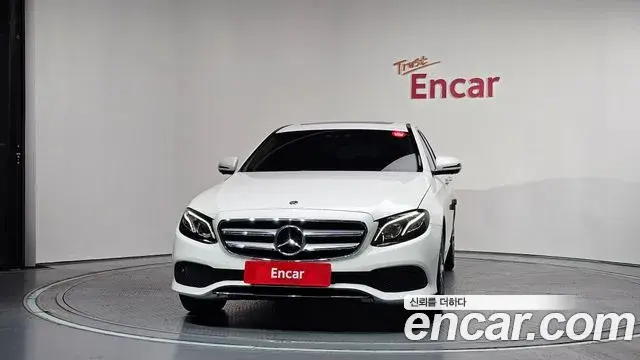 Mercedes-Benz E-Class 2019 — Фото 3/20