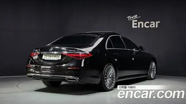 Mercedes-Benz S-Class 2025 — Photo 13/36