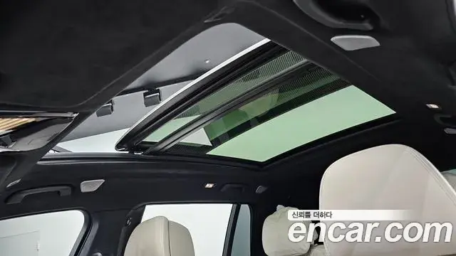 BMW X7 2023 — ფოტო 19/35