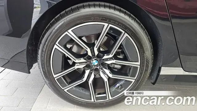 BMW 7 Series 2025 — ფოტო 15/37