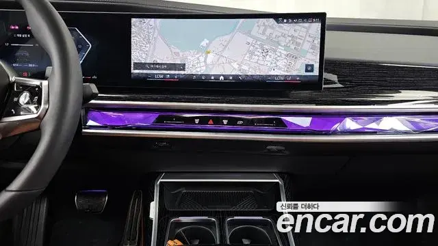 BMW 7 Series 2025 — ფოტო 22/37