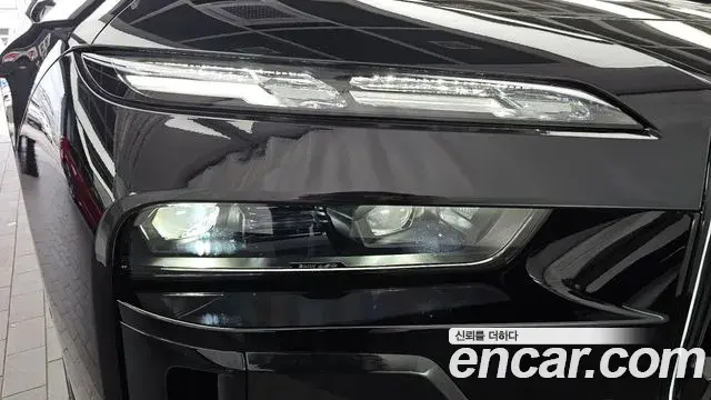 BMW 7 Series 2025 — ფოტო 9/37